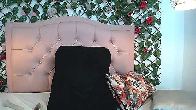 LucyCute_1's Live XXX Chat