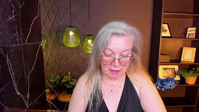 NataliMellow live XXX chat