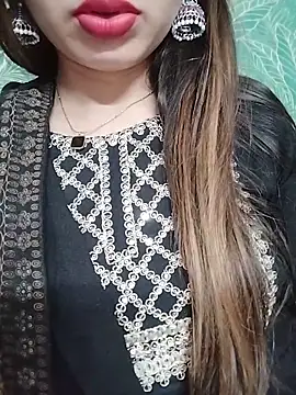Czat XXX na żywo – Noor_Darliing