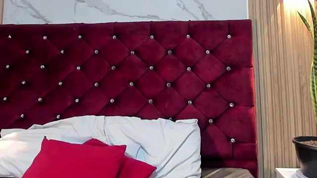 Chatroom XXX en direct de Eva-Lonx