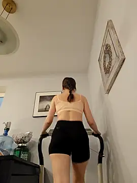 Živý XXX chat Happy_Gym_Year