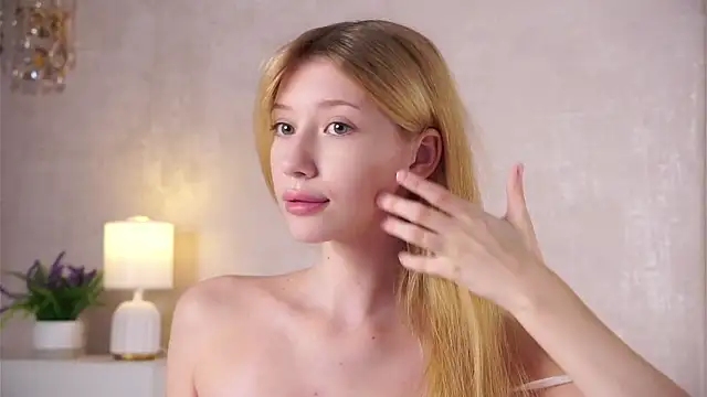 SunnivaCovil Webcam Show