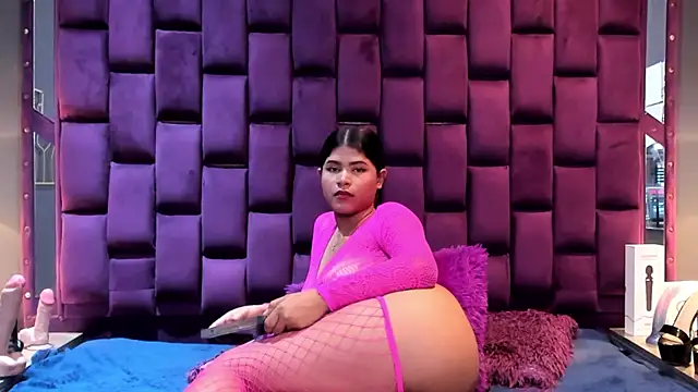 Chat +18 de MilaRiva ao vivo