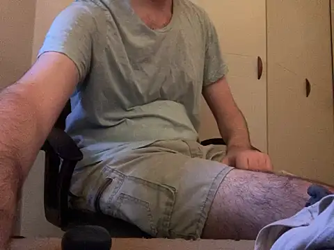 davyhairyvelvetdreams Show in webcam