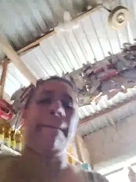 Chat XXX en directo de MIA-LARIOS