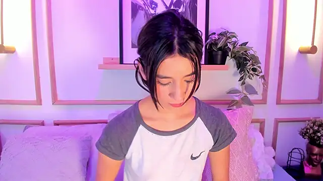 Chat XXX en directo de Nanami_
