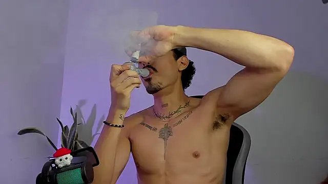 Lukeetaylor webcam show