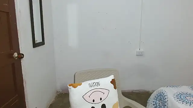 הופעת וובקאם של Thalian