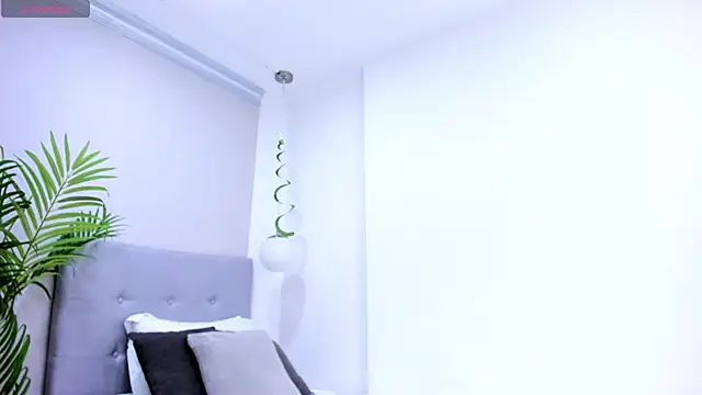 צ'אט XXX בשידור חי של Ella_carter_