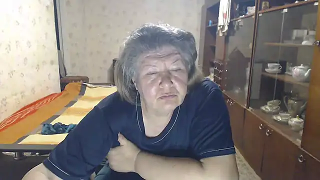 HotLusi élő XXX-chatje