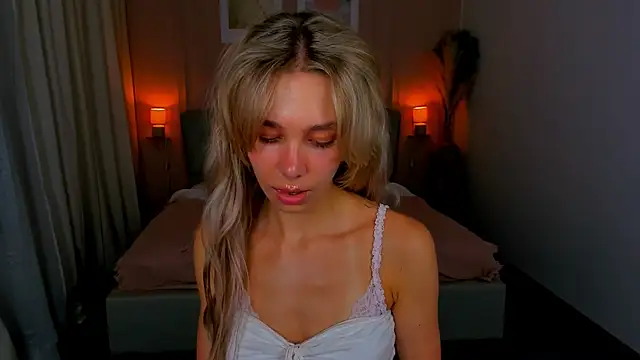 LuluAlis live XXX chat