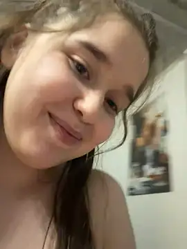 HornyGirlH Webcam show