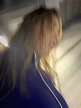 Alirawrz Webcam show