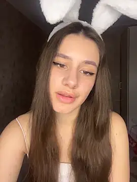 Selena_Mur_ Adlı Modelin Canlı XXX Sohbeti