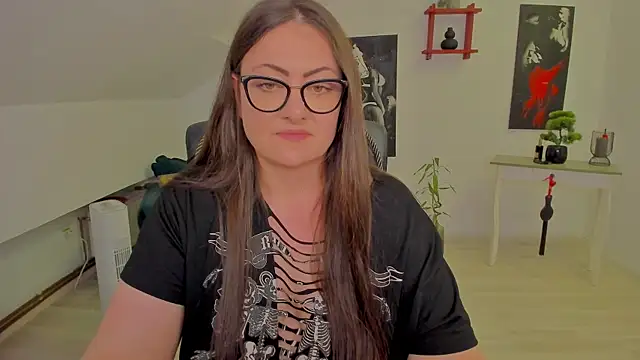 Czat XXX na żywo – MistressDarrah