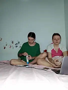 Онлайн чат XXX ella_maya