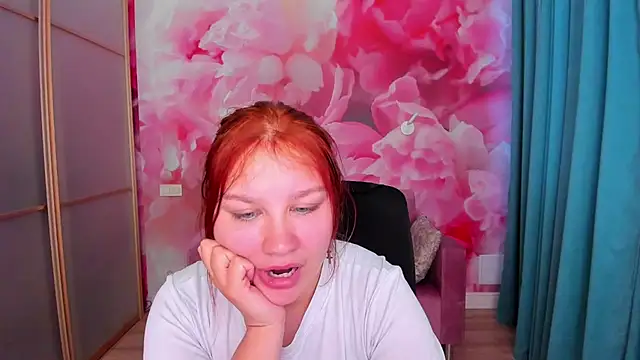 AngelinaLow Live XXX-chat