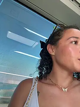 הופעת וובקאם של IsabellaSwee