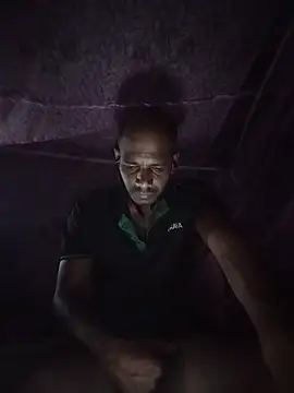 Daddyishere_19 webkamerás műsora