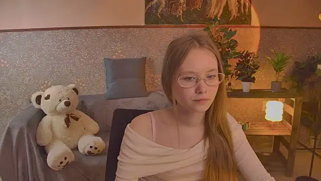 Chat +18 de FloraLarsson ao vivo
