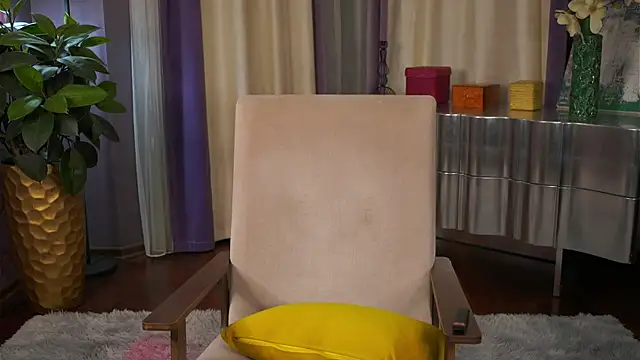 MyrlMoorhouse – Naživo XXX chat