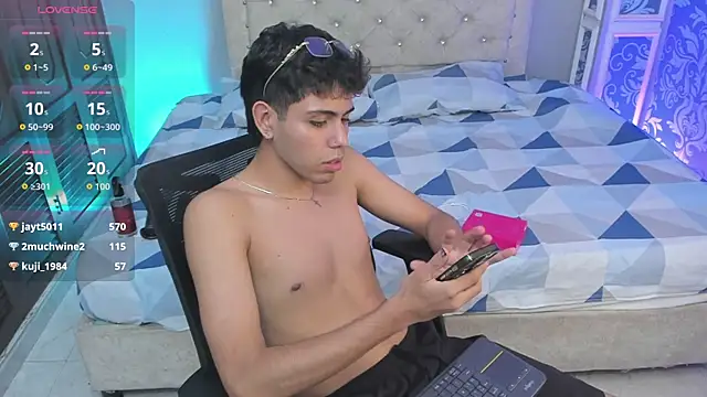 Chatroom XXX en direct de hunterwest06