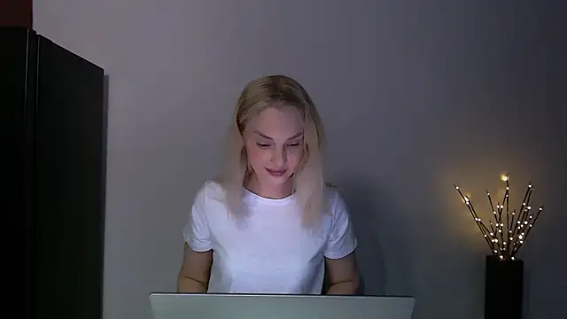Lia_noo_regrets Chat XXX live