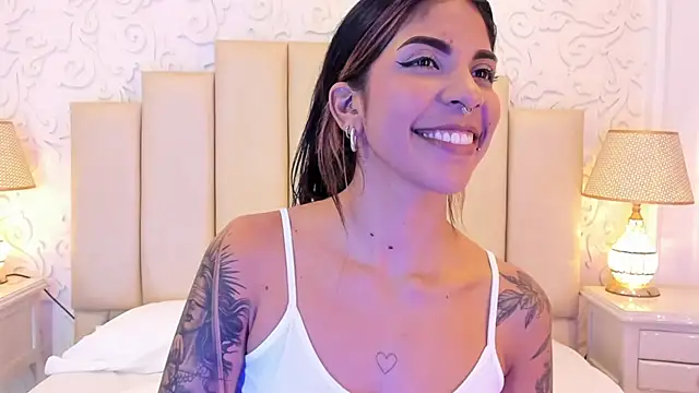 Chat XXX ao vivo de VioletaHills_