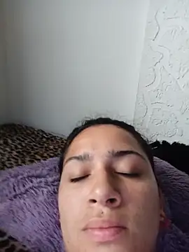 Živý XXX chat Little_Doll25