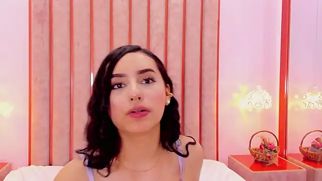 Zoe_Monrow's Live XXX Chat