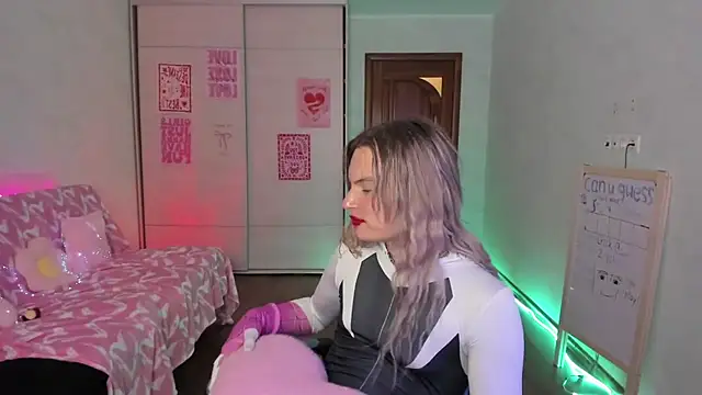 milliKira006 – Kamerová šou