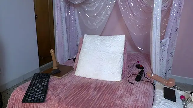 selene_moretti: вебкам-шоу