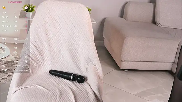 Živý XXX chat KeeleyBuoy