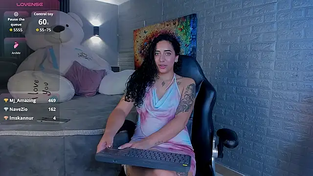 Magic_ivone's Live XXX Chat