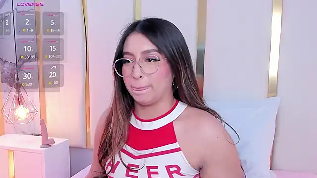 KamilaVegga – Naživo XXX chat