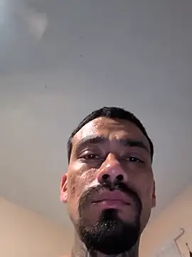 Cnutt310: απευθείας συνομιλία ΧΧΧ