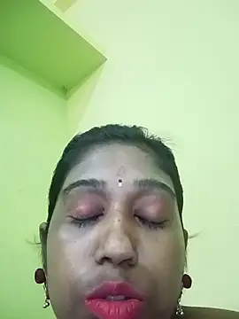 Chat +18 de bannerjeesneha20 ao vivo