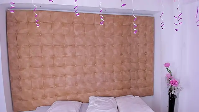 Czat XXX na żywo – violet_giraldo