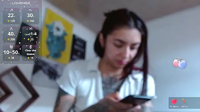Chatroom XXX en direct de ZoeBakers_