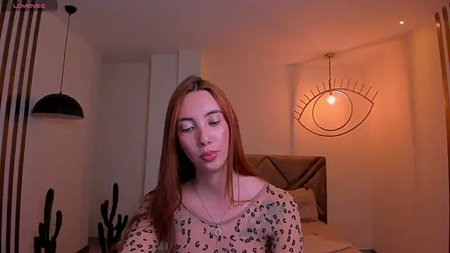 AnaisNin Adlı Modelin Canlı XXX Sohbeti