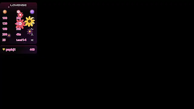 hinnataSmilerr Show in webcam