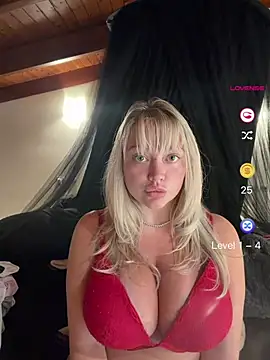 misstitmouseofficial's Live XXX Chat