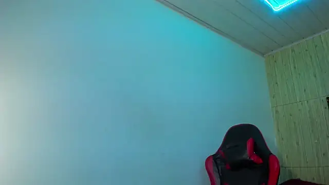 Raven_Rouge_ Obrolan Langsung XXX