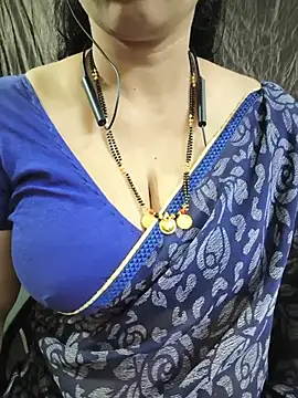 bhuvana_555's Live XXX Chat