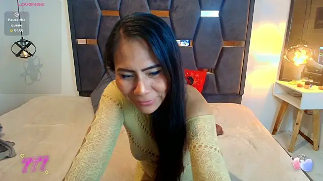 Keyla_Brunette_'s Live XXX Chat