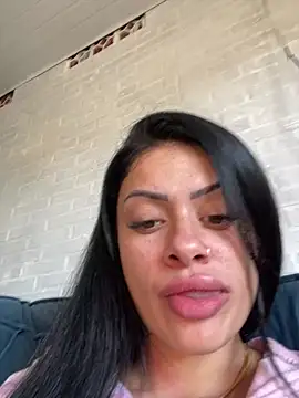 Show de belababyy na webcam
