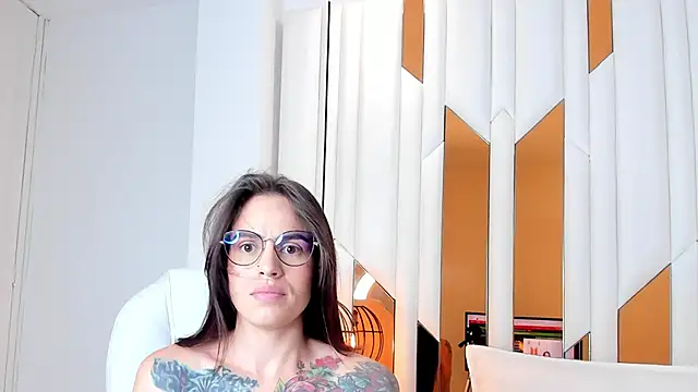 ValeryMontenegro's Live XXX Chat