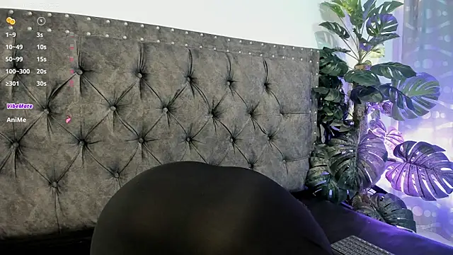Show modela Anaan_01 na web-kameri