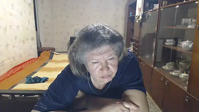 HotLusi élő XXX-chatje