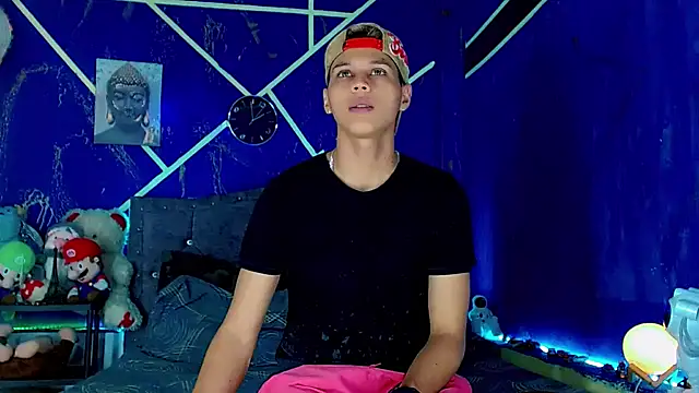 Liamscott_ Adlı Modelin Canlı XXX Sohbeti